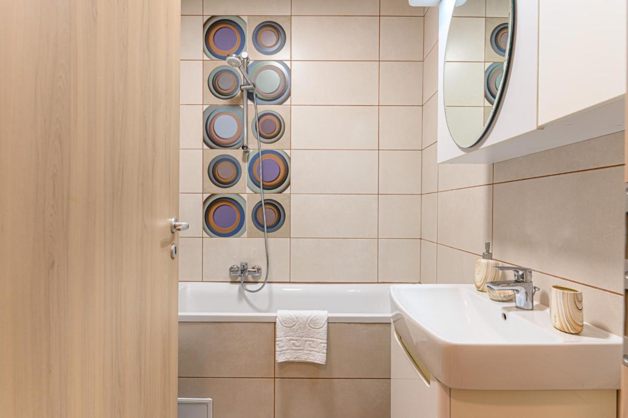 Jad - Luxury Apartments Afi Mall ブラショフ エクステリア 写真