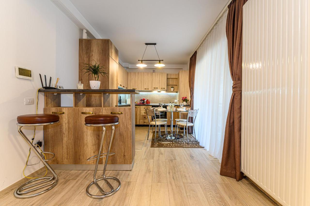 Jad - Luxury Apartments Afi Mall ブラショフ エクステリア 写真