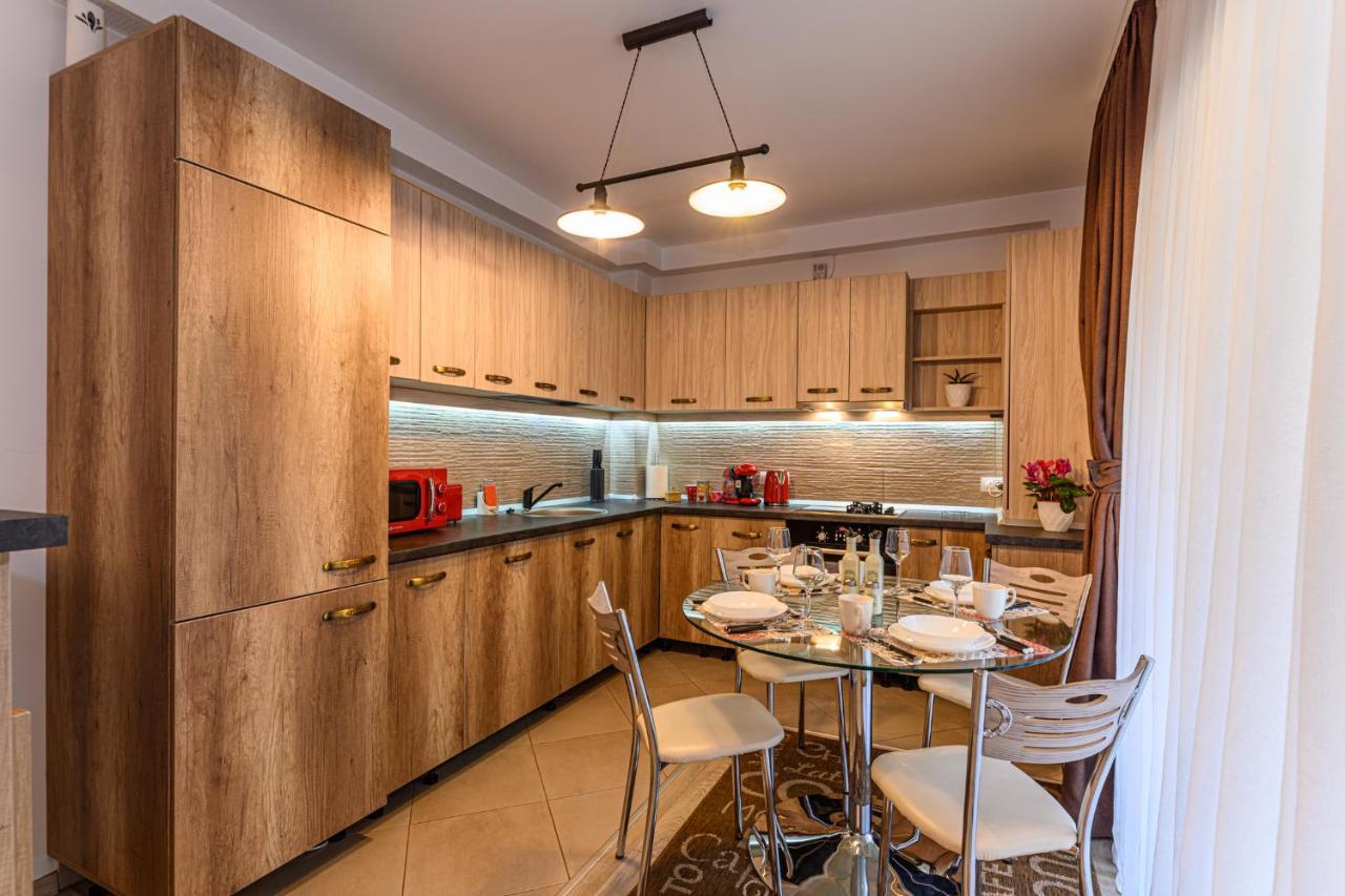Jad - Luxury Apartments Afi Mall ブラショフ エクステリア 写真